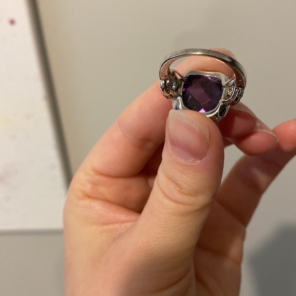 Ring - Picture 4 of 4